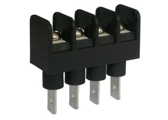 Barriera nera 300v 20A 2P-22P del blocchetto terminali del passo 9.525mm